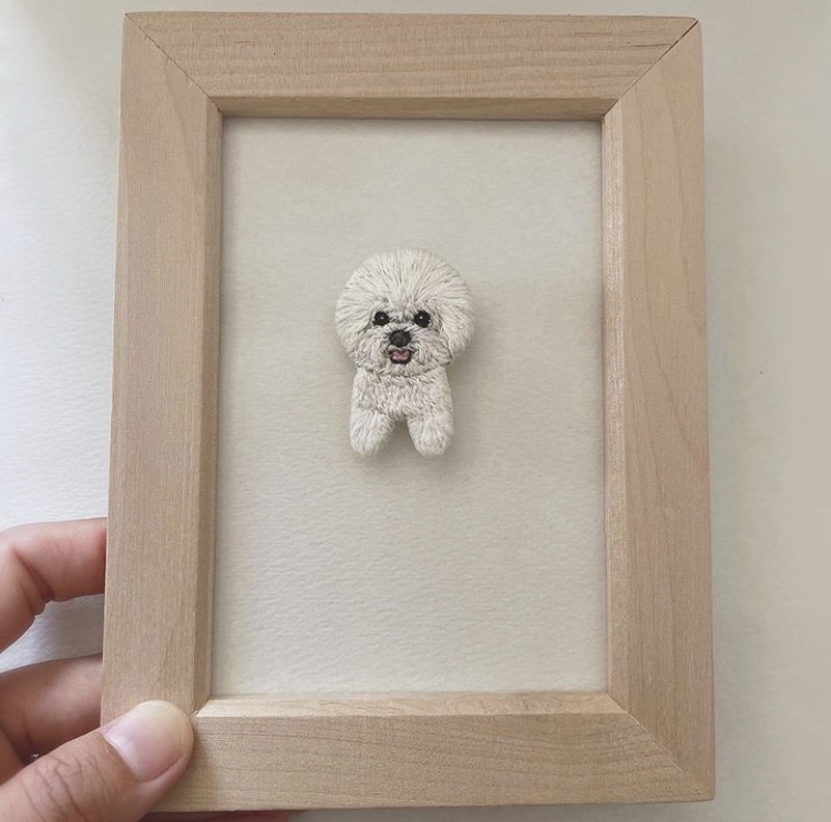 犬の刺繍